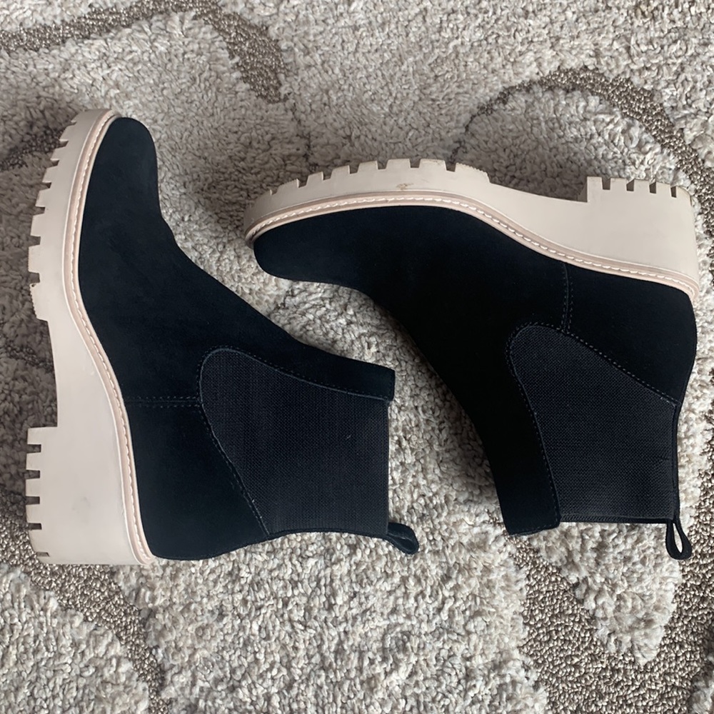 Dolce Vita Chunky suede Ankle Boots